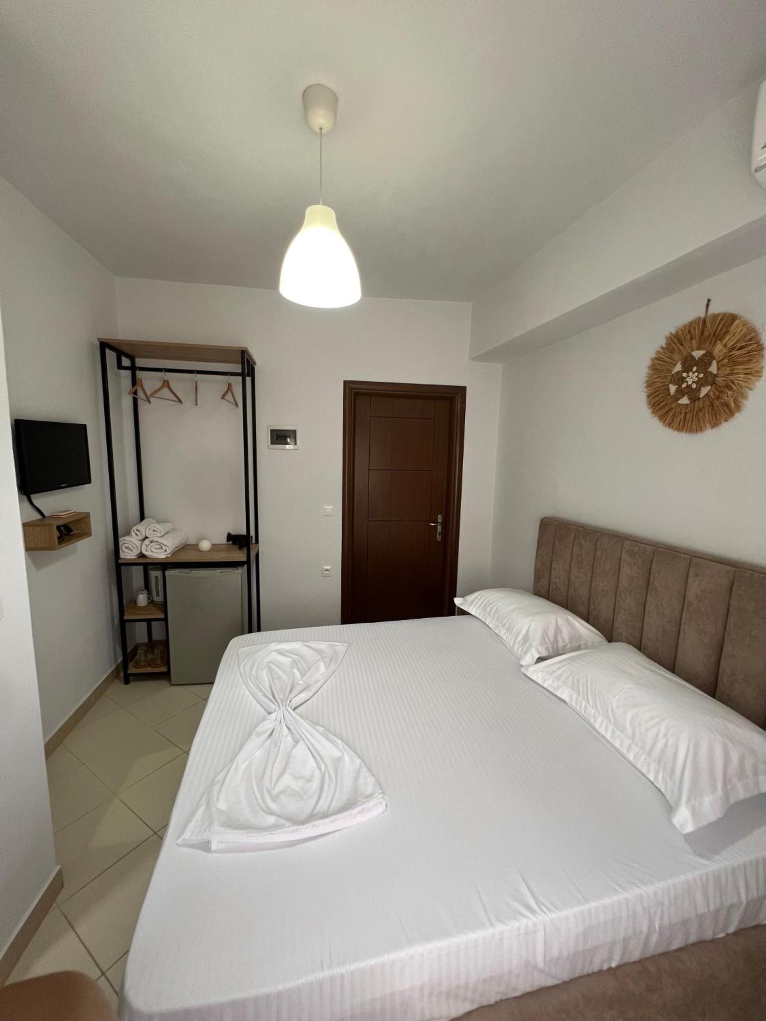 Helios Rooms Σαράντα Εξωτερικό φωτογραφία