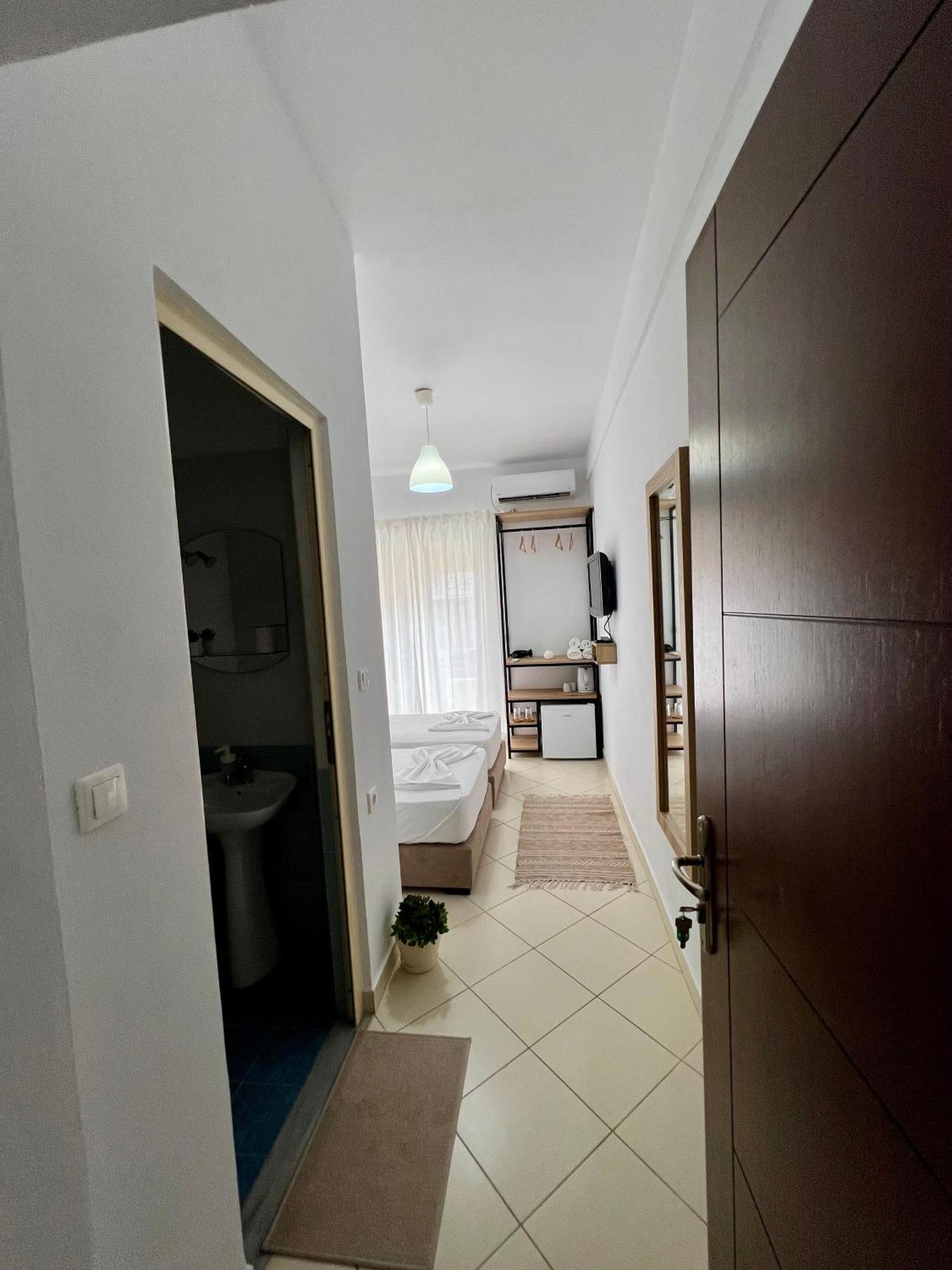 Helios Rooms Σαράντα Εξωτερικό φωτογραφία