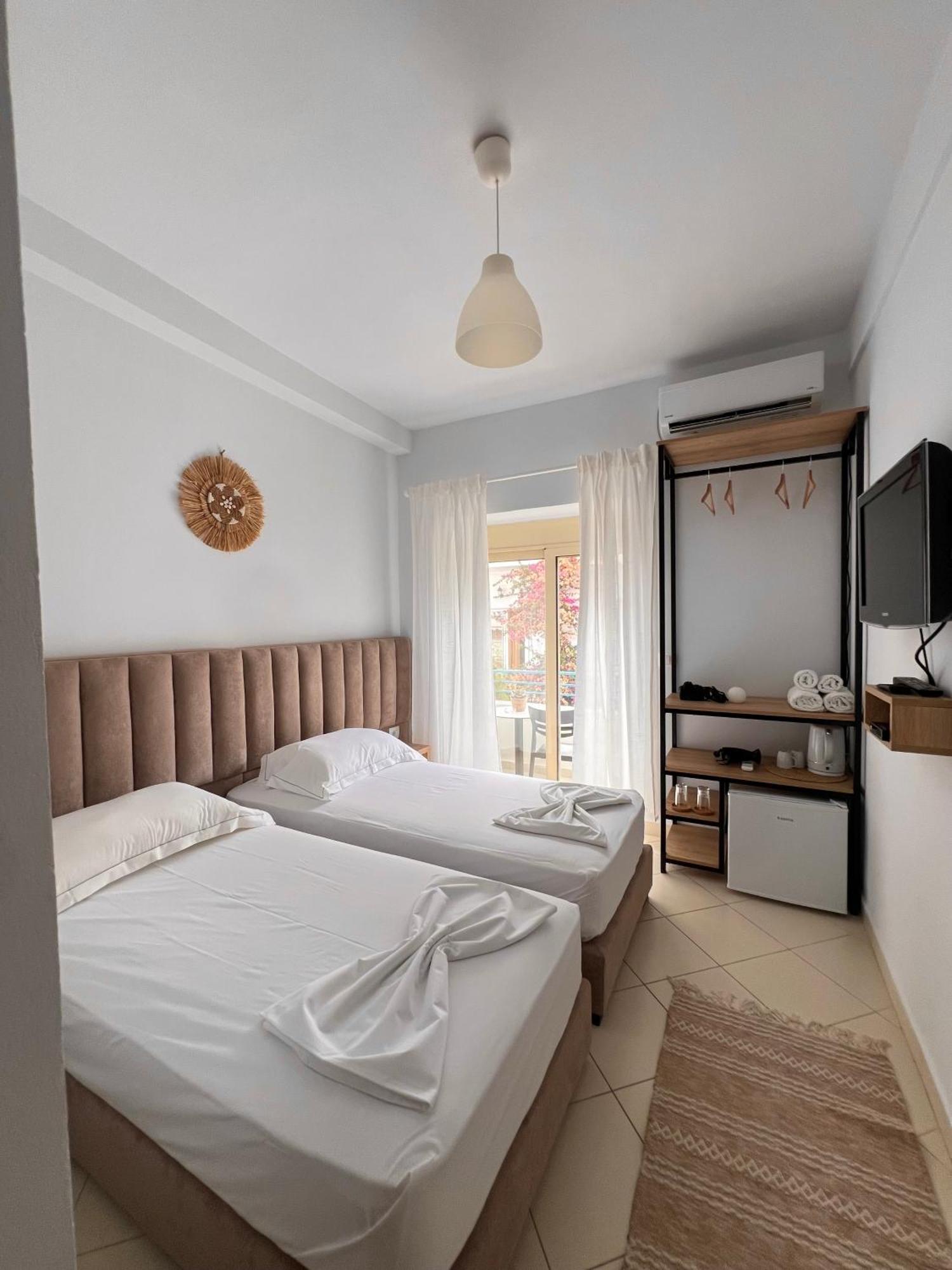 Helios Rooms Σαράντα Εξωτερικό φωτογραφία