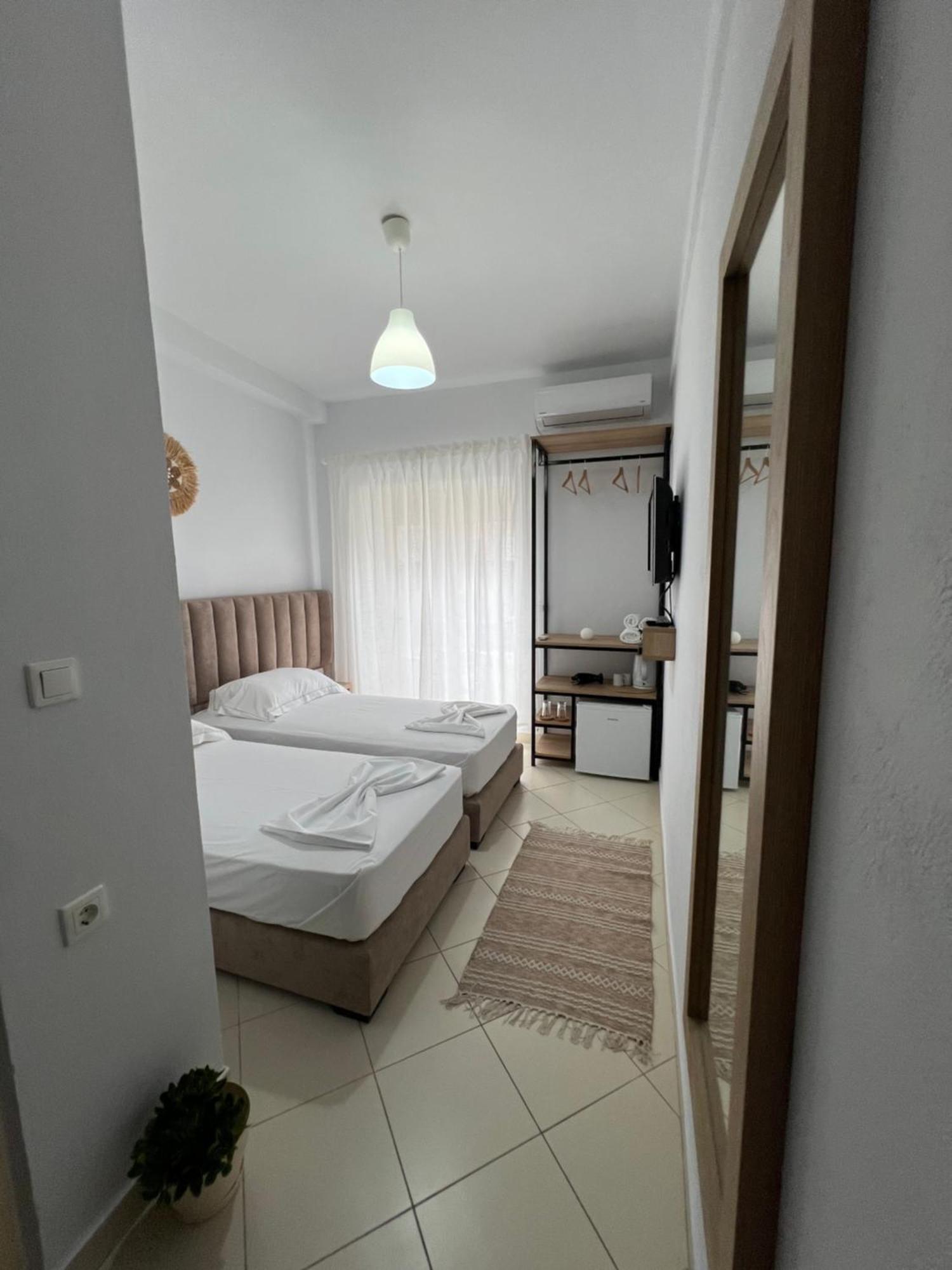 Helios Rooms Σαράντα Εξωτερικό φωτογραφία